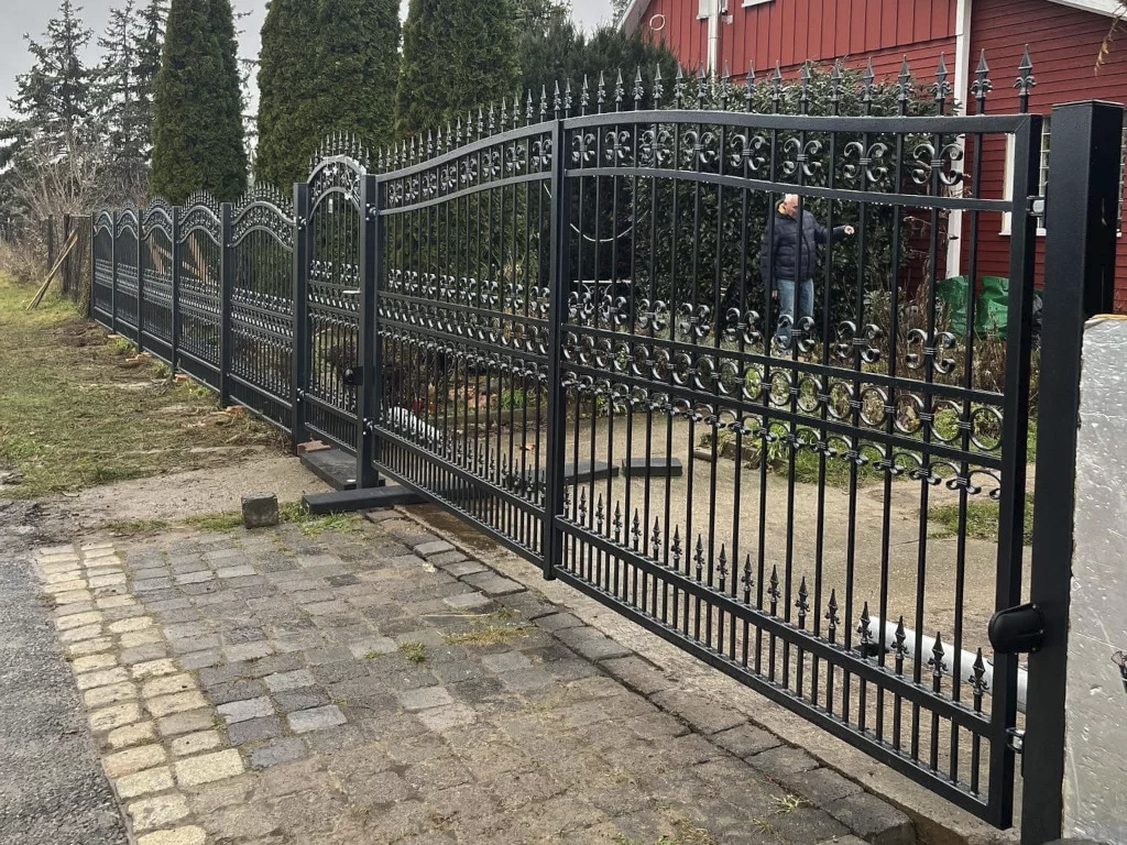 Schmiedezäune aus Polen